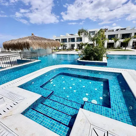 דירה Sea And Mountain Views Penthouse With Access To Facilities