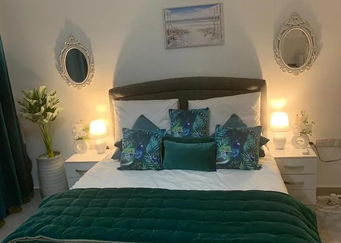 Sea And Mountain Views Penthouse With Access To Facilities Apartmán Kalogrea