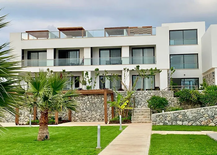 Sea And Mountain Views Penthouse With Access To Facilities Apartmán